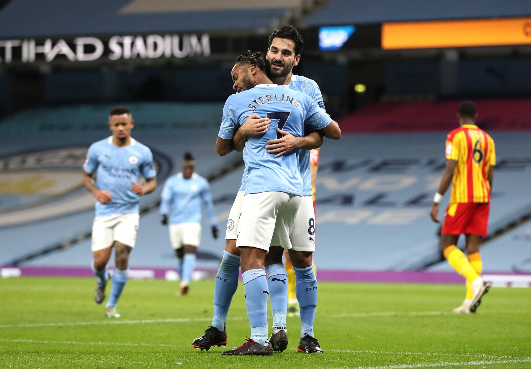 的交流开阔 的交流开阔